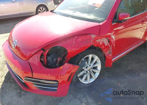 2017 Volkswagen Beetle #Pinkbeetle/1.8T Classic/1.8T S/1.8T Se/1.8T Sel z USA, uszkodzony, nr VIN 3VW517AT5HM802277